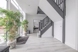 THE HAWTHORNS- click for photo gallery